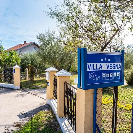 Vesna Lux - Five Bedroom With Swimming Pool