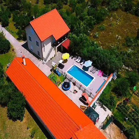 Vesna Lux - Five Bedroom With Swimming Pool Vila
