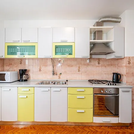 Villa Vesna Lux - Five Bedroom With Swimming Pool