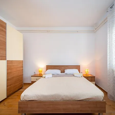 Five Bedroom Villa *